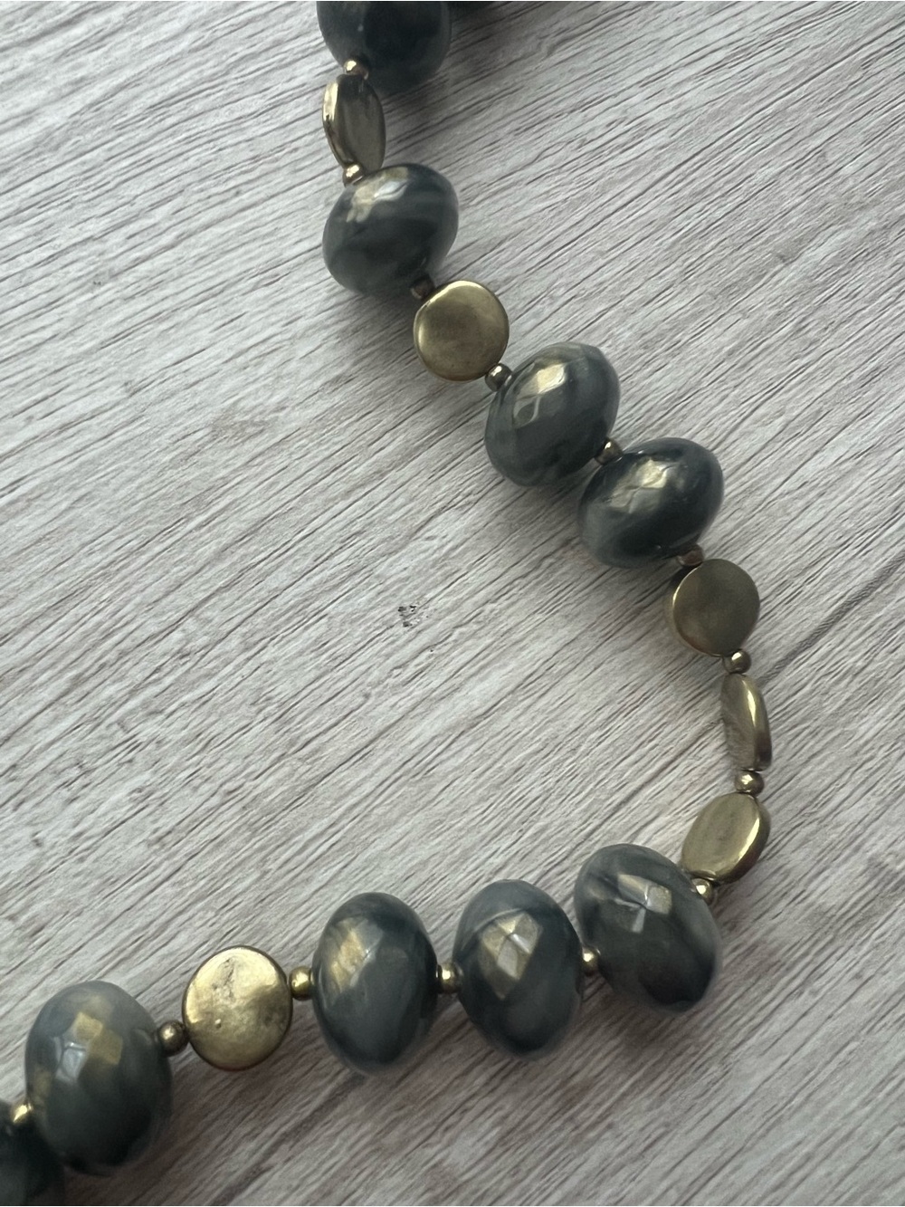Premier Designs 36” Beaded Necklace – smoky Gray & Gold Tone - Picture 2 of 4